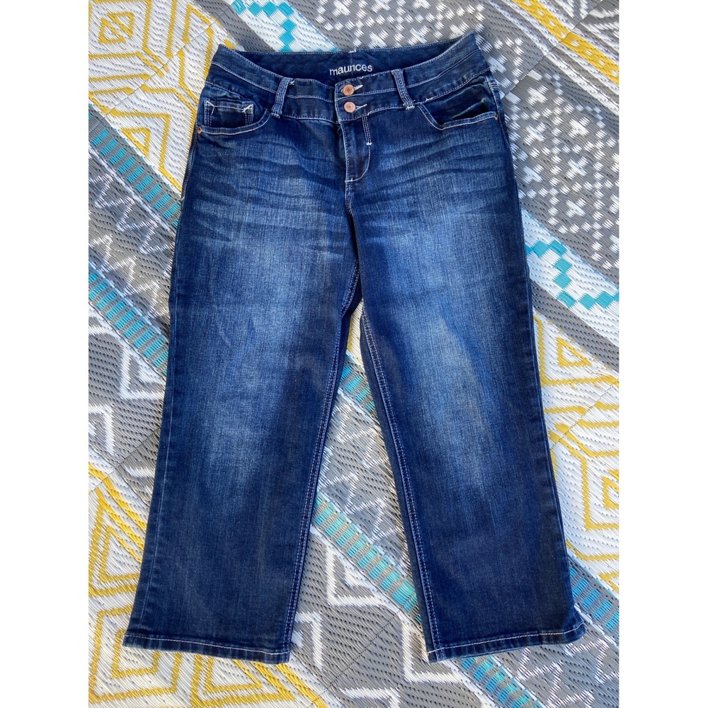 Maurices Tate Dark Wash Denim Capris Size 9/10 Embroidered Pocket Cropped Jeans